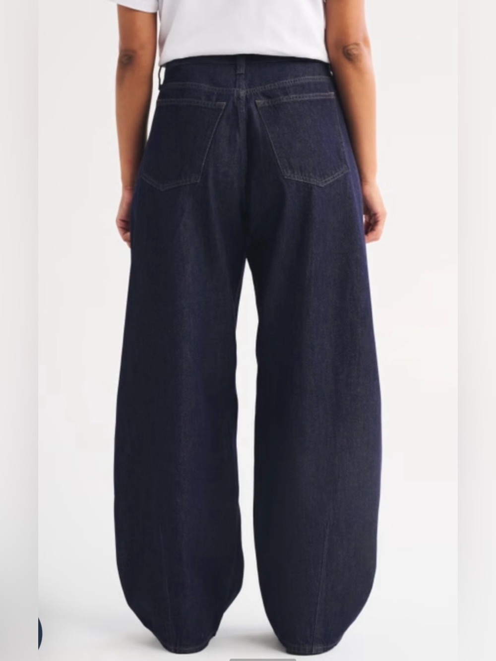 Abercrombie & Fitch Curve Love The Ultra Barrel Mid Rise Navy Blue Size 25 Short - Picture 3 of 9
